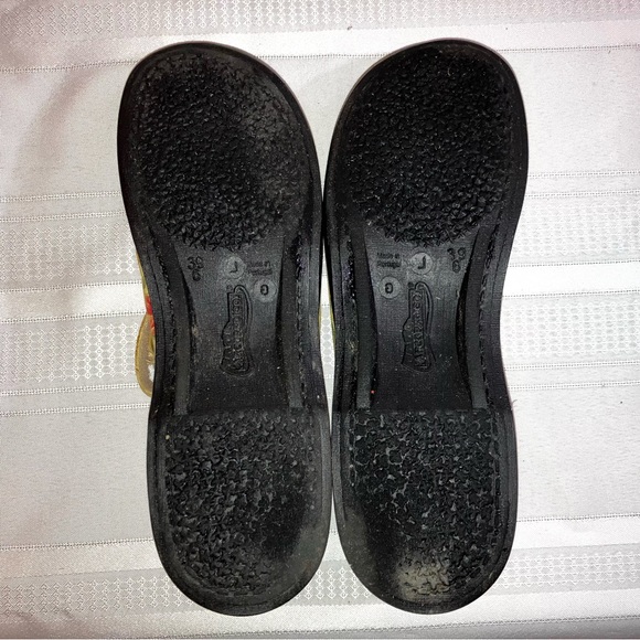 Adorable Arcopedico Leather Yellow Floral Mary Janes Flats - Picture 7 of 10